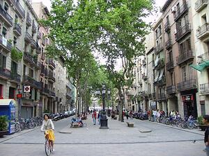 Cosas-que-visitar-en-Barcelona-durante-el-MWC-Pasear-por-el-Born