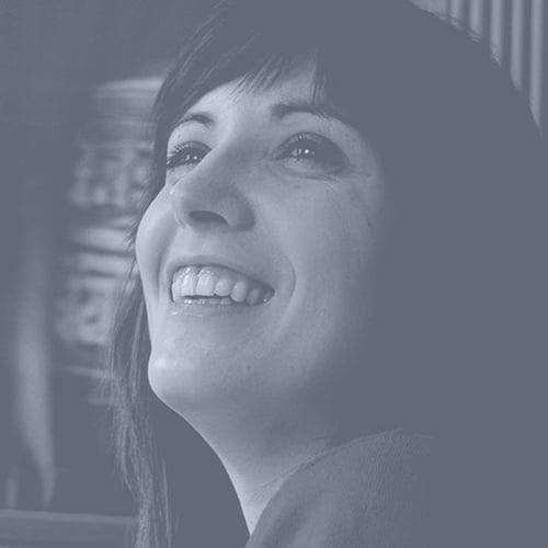 Iris Bueno Headshot